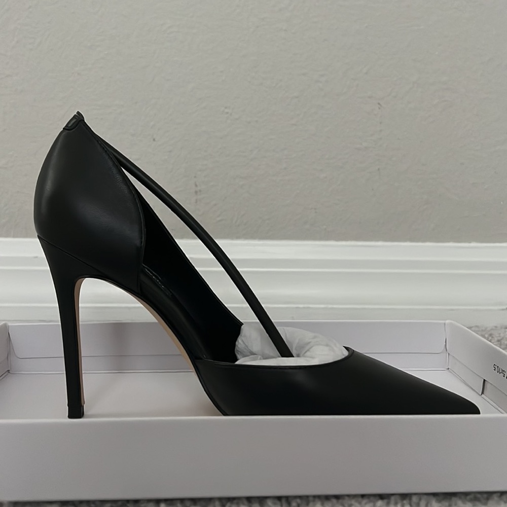 Folowe D'Orsay Pointy Toe Pumps